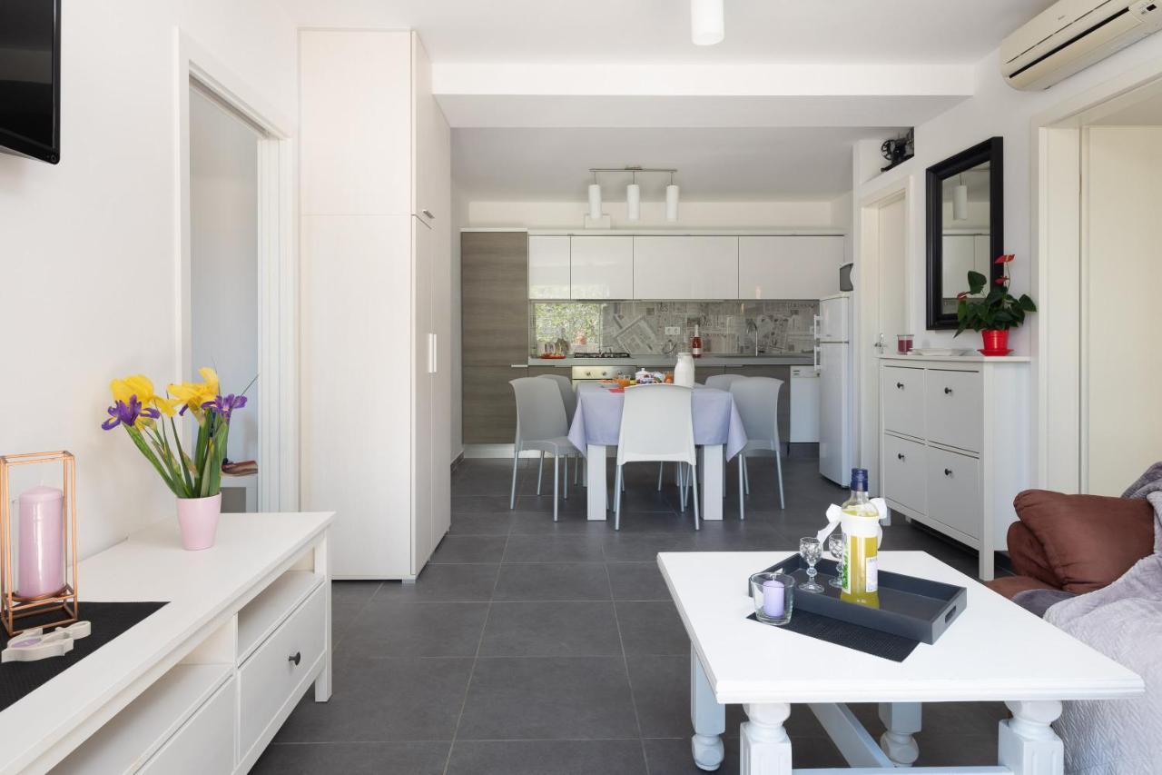 Seaside Apartment Kamelia Мимице Екстериор снимка